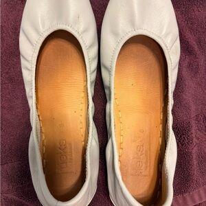 Tieks Light Grey Leather Ballet Flats